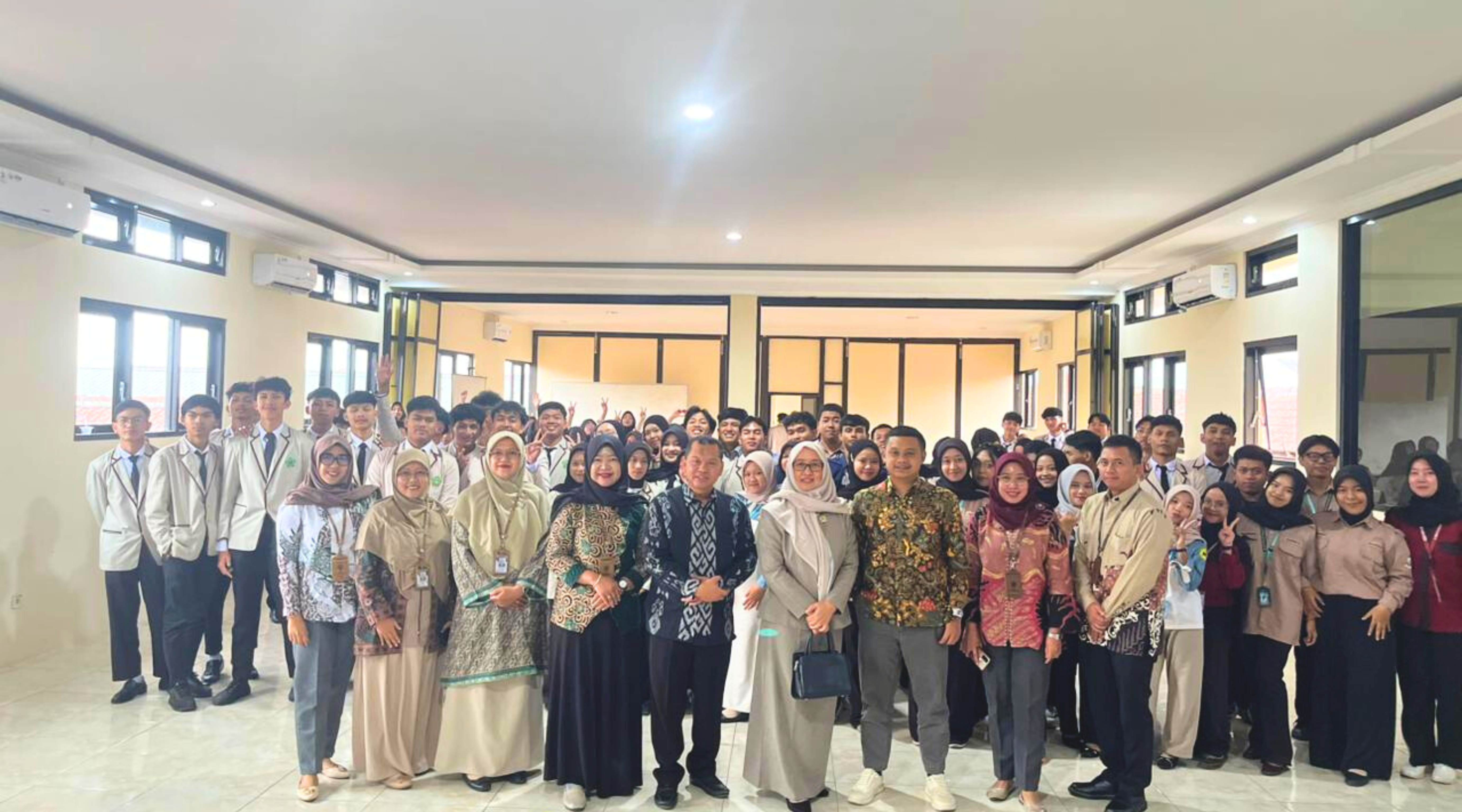 Pelantikan Ormawa Dan UKM Mahasiswa STIE Tamansiswa Banjarnegara Periode 2026/2027